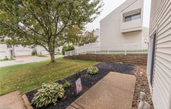 88 Castle Court, Brunswick, OH 44212
