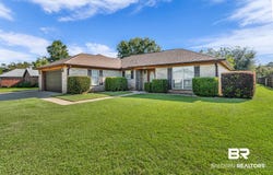 142 Pennbrooke Loop, Foley, AL 36535