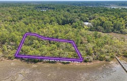 22 Sheldon Lane, Seabrook, SC 29940
