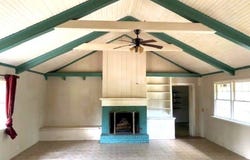 100 Thunderbird Dr, Athens, TX 75751