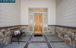 809 Mountain View Dr, Lafayette, CA 94549