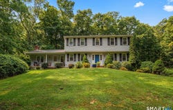 98 Pond View Circle, Guilford, CT 06437