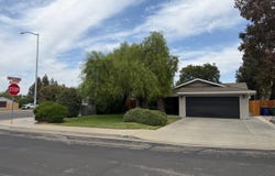 3215 Miramonte Avenue, Clovis, CA 93611