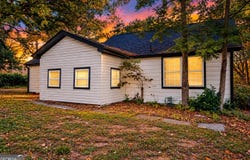 1339 Lyle Avenue, Atlanta, GA 30344