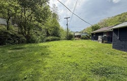 3919 KY-40, Paintsville, KY 41240