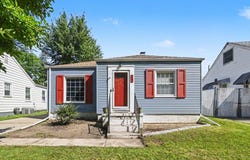 533 N Dexter Drive, Lansing, MI 48910