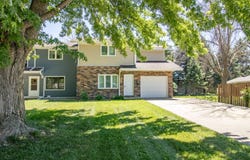 557 5th St NW, Sioux Center, IA 51250