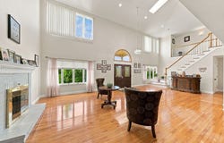35 Striper Cir, Dartmouth, MA 02747