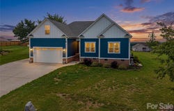 2725 Eagle Drive, Lincolnton, NC 28092