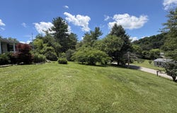303 Freedom School Road, Mt Vernon, KY 40456