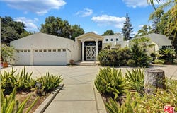4623 Hayvenhurst Ave, Encino, CA 91436