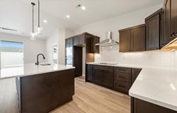 1322 Kalani Ct, West Richland, WA 99353