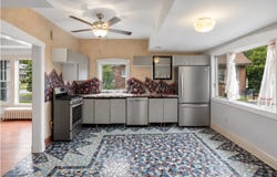 277 Nuttall Road, Riverside, IL 60546