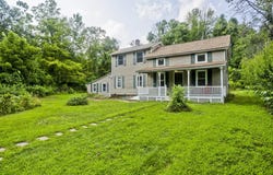 23 Maple St, Chester, MA 01011