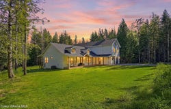 95 Klickitat Rd, Cocolalla, ID 83813