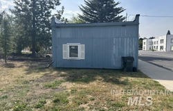 506 4th Ave, Nezperce, ID 83543
