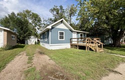 131 5th St NE, Huron, SD 57350