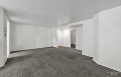 351 4 Elm St N, Twin Falls, ID 83301