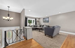 637 S BEVERLY Avenue, Addison, IL 60101
