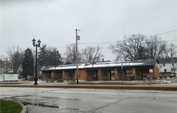 827 Middle Avenue, Elyria, OH 44035