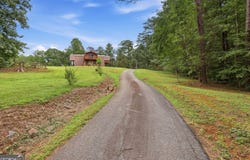 932 Camp Mikell Road, Toccoa, GA 30577