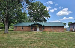 08 N Chickasaw St., Millerton, OK 74750