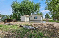 31994 Hyde St, Bruneau, ID 83604