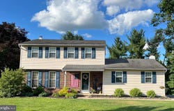 725 SCENIC DR, HARLEYSVILLE, PA 19438