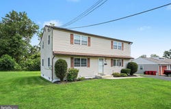 215 MAPLE Street, WARMINSTER, PA 18974