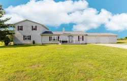 21710 State Route 15, Nashville, IL 62263