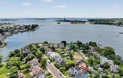 9 Seaside Place, Norwalk, CT 06855