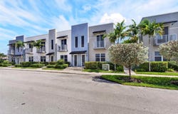 405 NE 35th Ct, Oakland Park, FL 33334