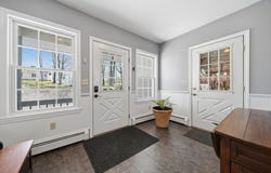 39 E Main St, Merrimac, MA 01860