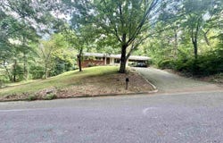 433 HUNTINGDON DRIVE, SYLACAUGA, AL 35150