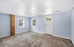 2015 S Ash Avenue, Independence, MO 64052