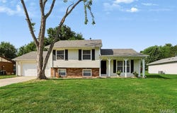 203 Meadow Drive, Troy, IL 62294