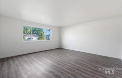 125 Donna Dr, Middleton, ID 83644