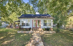 910 S Chattanooga Street, LaFayette, GA 30728