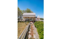 407 W Main St, St. Anthony, ID 83445