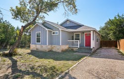 636 Skyline Dr, Bandera, TX 78003