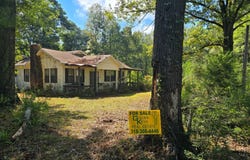 739 STACY RD, CONVERSE, LA 71419