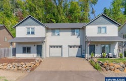 1027-1029 Arthur Wy NW, Salem, OR 97304
