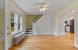 323 Pearl St, Gardner, MA 01440