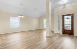 537 Bluehaw Dr, Georgetown, TX 78628