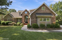 118 Jonathons Drive, West End, NC 27376