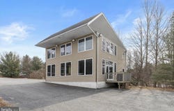 4028 HANOVER PIKE, MANCHESTER, MD 21102