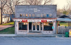 208 Broadway, Nordheim, TX 78141