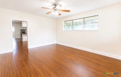 633 Tutt Avenue, Taft, TX 78390