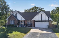 1519 Shady Lane, Warsaw, MO 65355