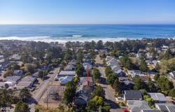 30 Sijota Street, Gleneden Beach, OR 97388